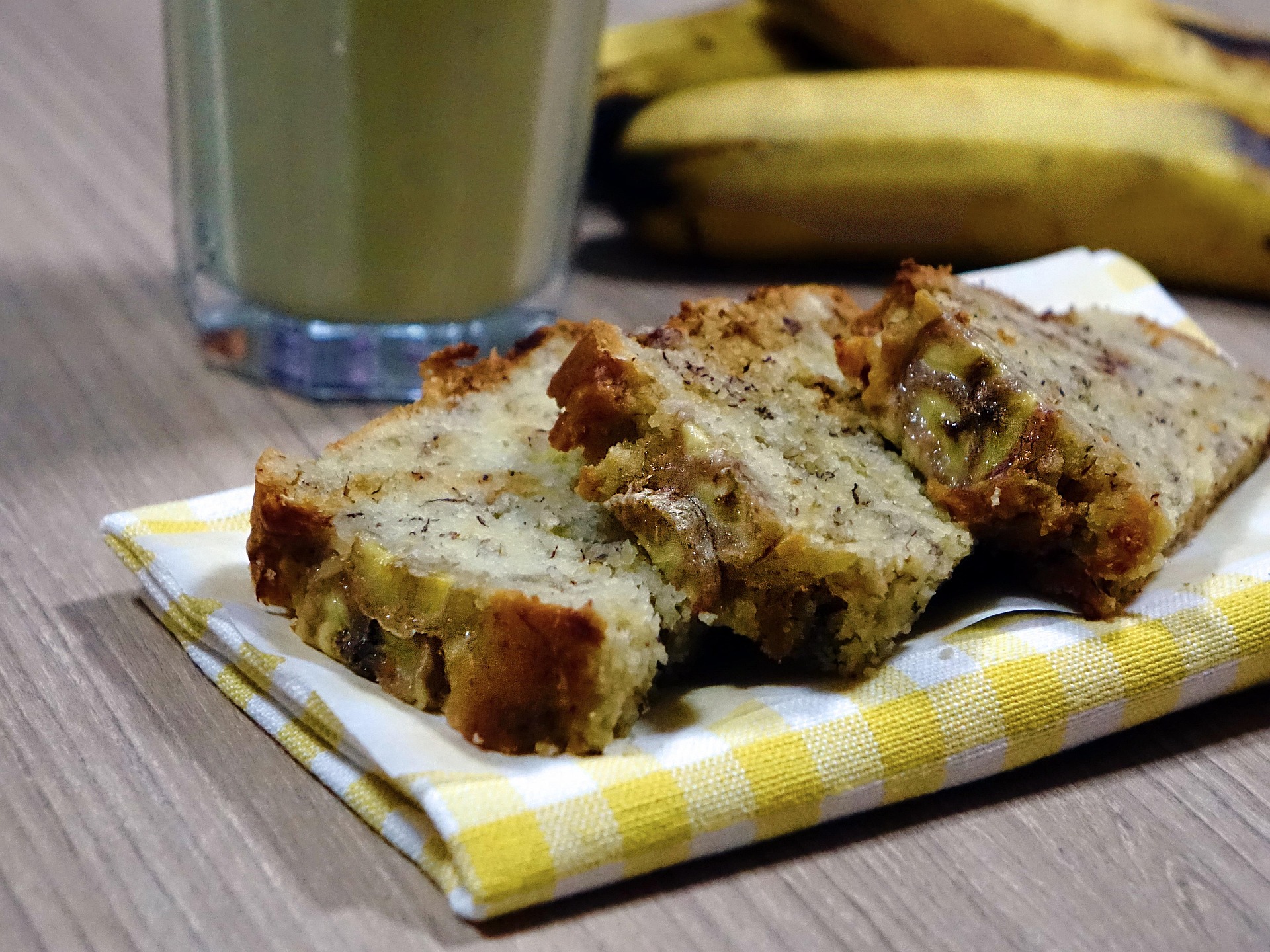 Resep Bolu Pisang Panggang Lembut dengan Bahan Sederhana